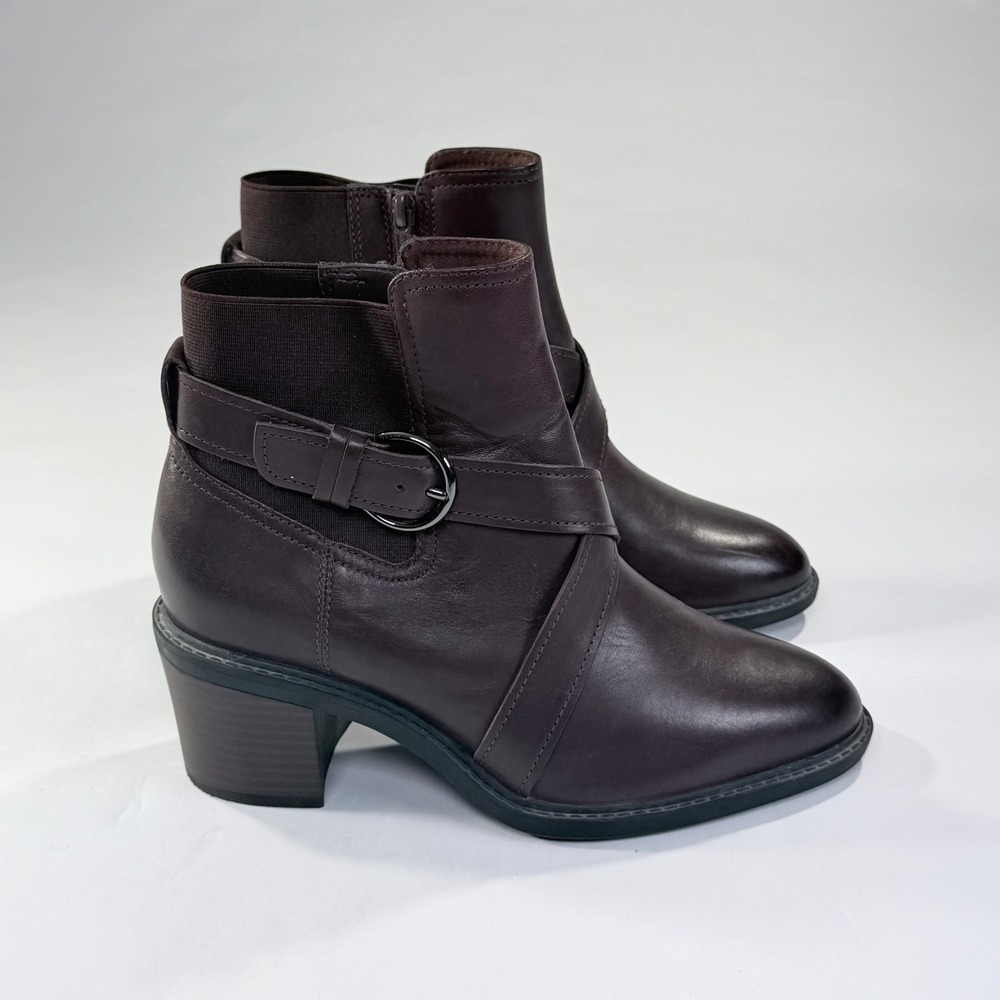 Clarks Scene Strap Boots Womens 8W Burgundy Leather Ankle Classic Minimalist